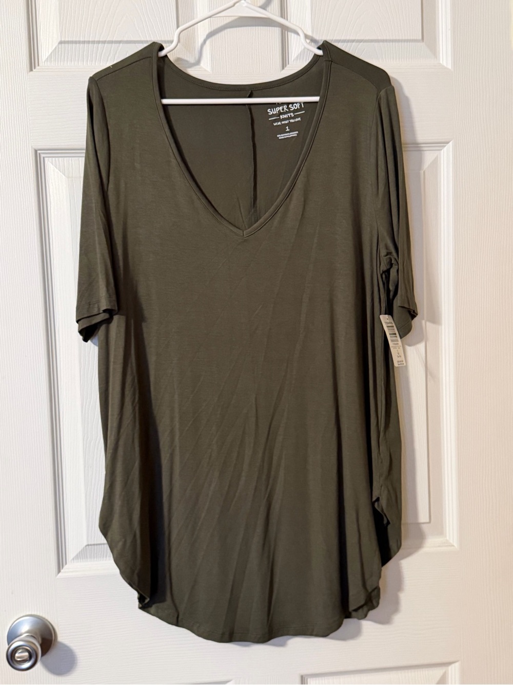 Torrid Sage vneck long tee NWT 1x
